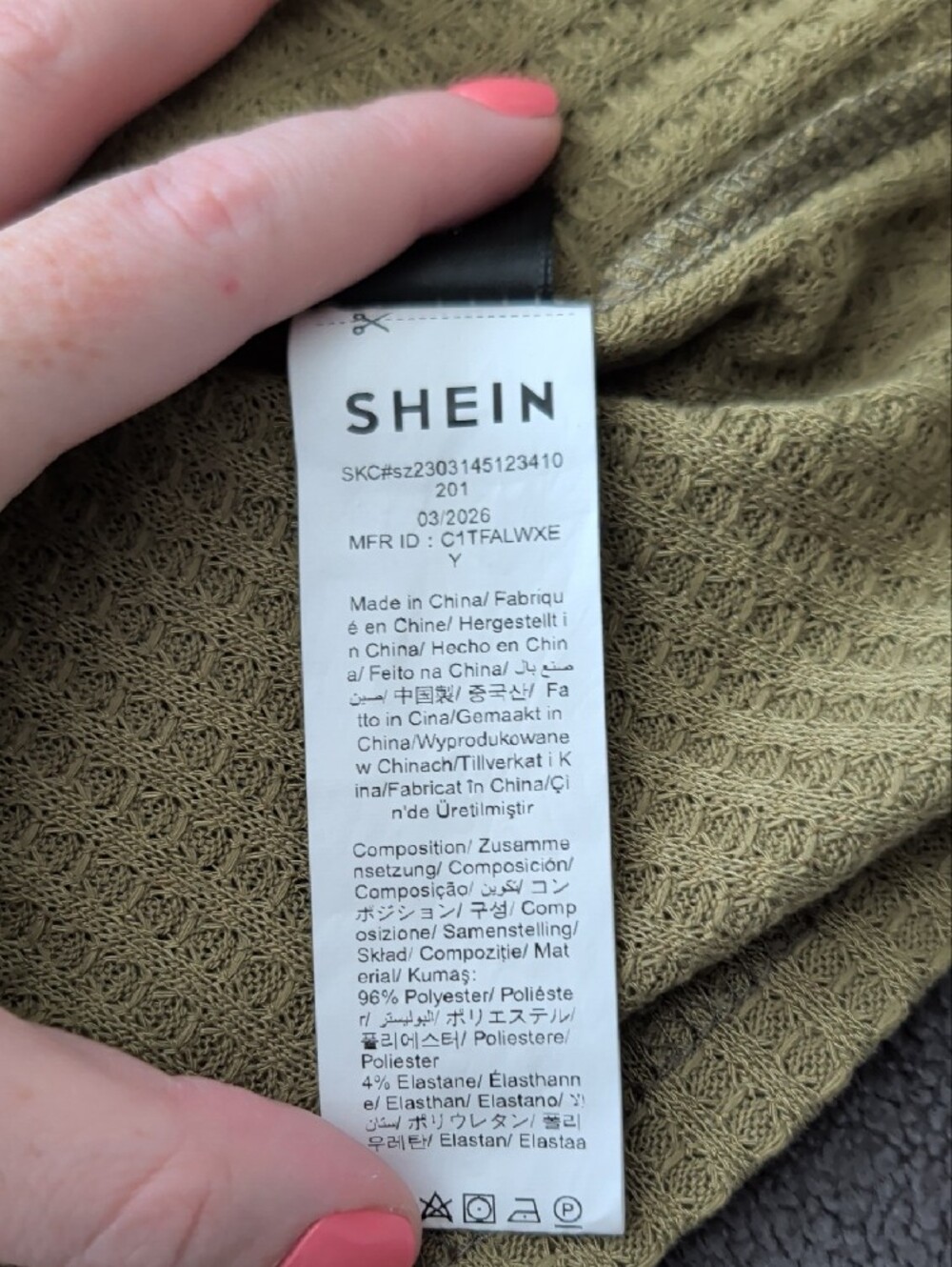 SHEIN Olive Button-Front Ribbed Tank Top - Picture 4 of 4